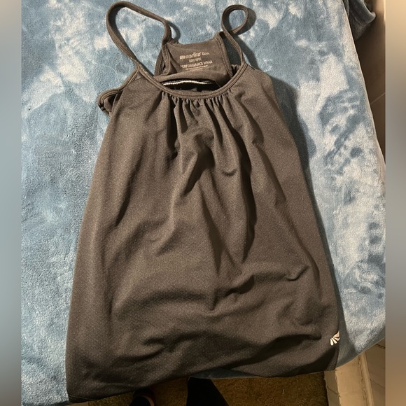 Tops Bundle - Picture 4 of 9